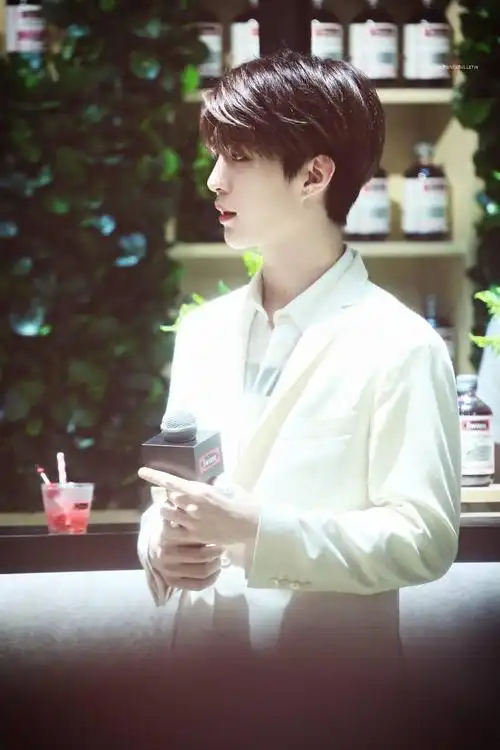 cr:全面通缉·范丞丞adam