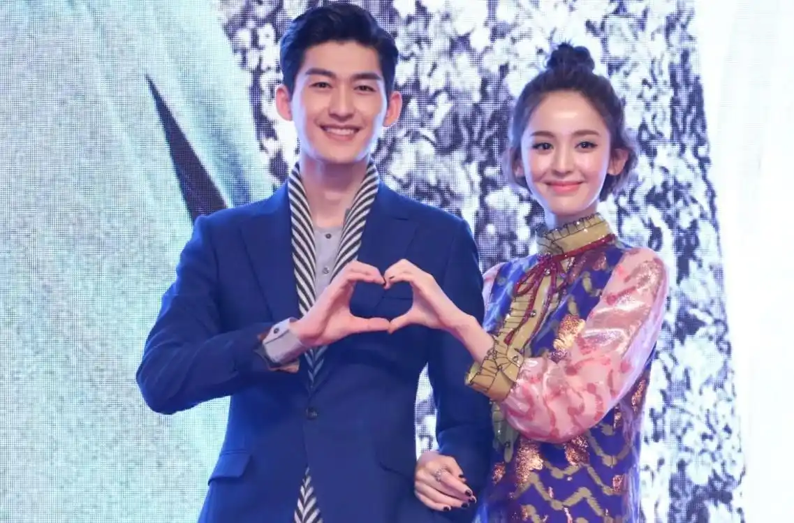 q1:张翰罕见谈感情落泪,他这是想起了哪一位前任?