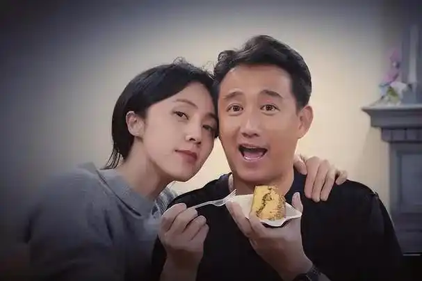 回顾孙莉被黄磊追到的时候才17岁,看了旧照后,才知黄磊有多幸福