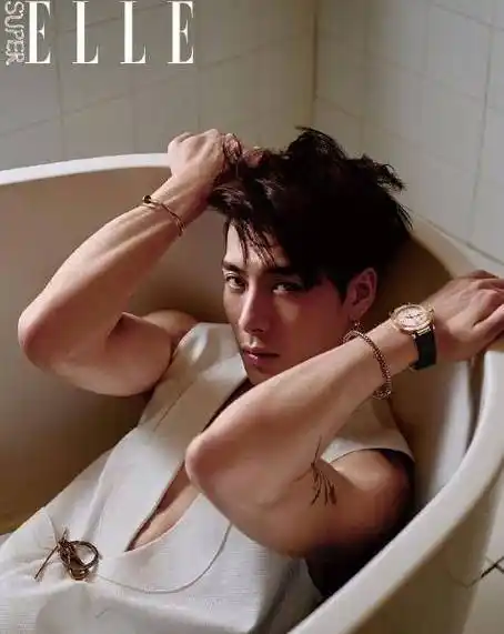 帅气又孝顺,还如此贴心的小偶像,难怪如此圈粉其实在近几年的小鲜肉