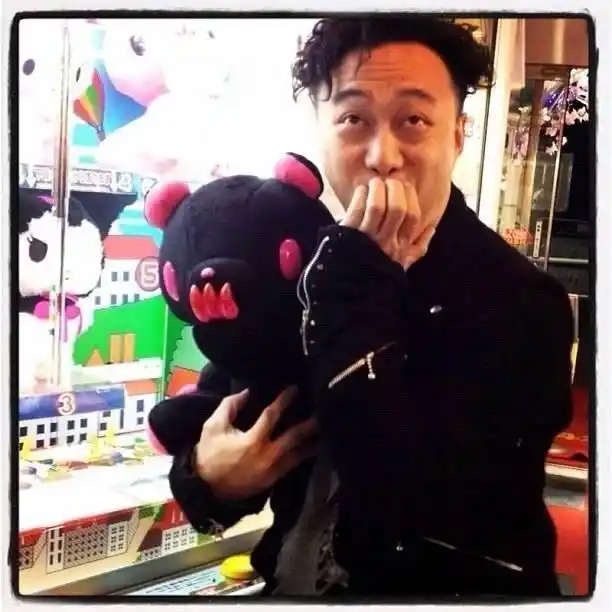 感人画质eason 头像