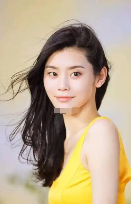 女生长吊眼好看吗,吊眼笑起来的样子图