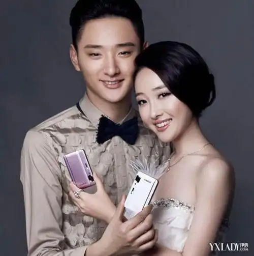 海陆李佳航结婚照于小彤与女友海陆承认恋情