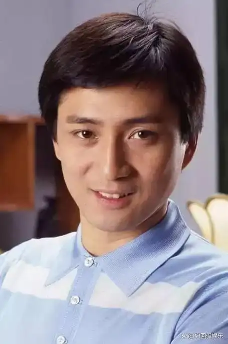 1985年,翁美玲给汤镇业留下一句话,后在家开煤气自尽,年仅26岁