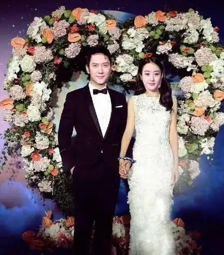 赵丽颖冯绍峰剧中办婚礼,现实换情头狂撒狗粮,网又:再来一场!