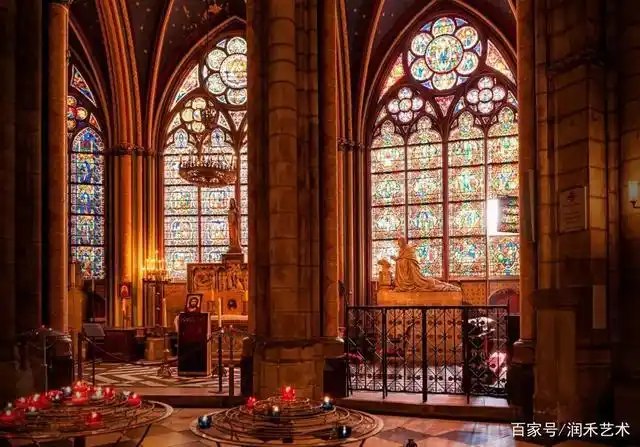 让巴黎圣母院的美再次绽放——彩绘玻璃在现代常见的3种应用!