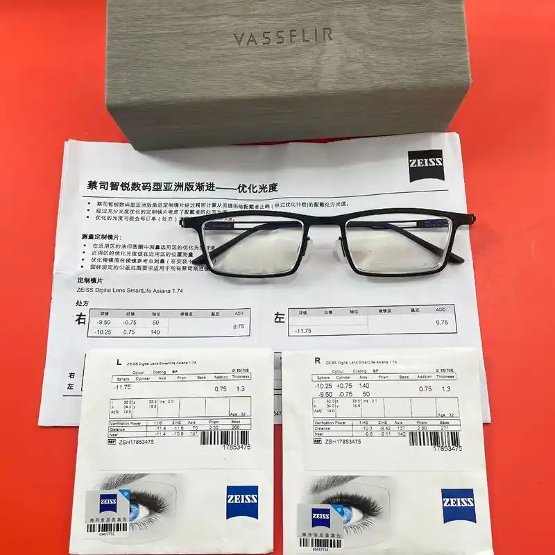 眼镜展示.镜架:维斯佛莱尔(超轻一体成型) 镜片:蔡司智锐1 - 抖音