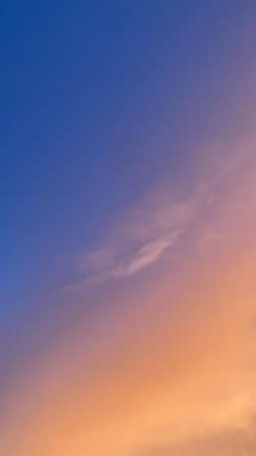 今天傍晚的天空无修壁纸