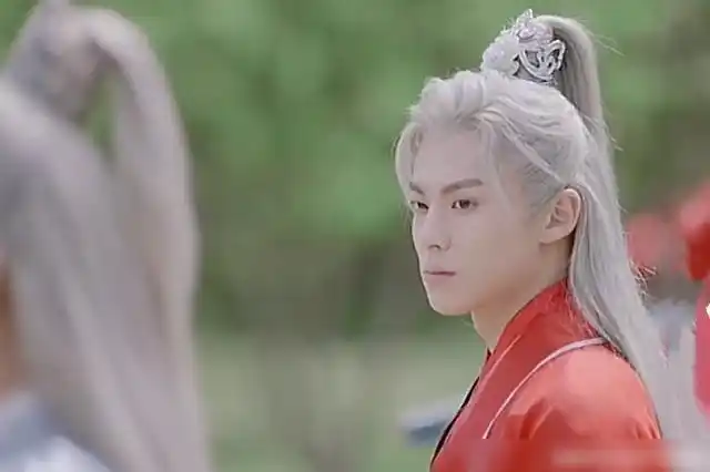 遇龙龙王为救流萤主动求娶夏侯雪为妻三世不能和流萤相认