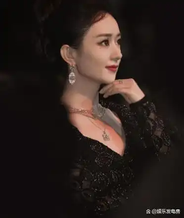 赵丽颖从不被看好的圆脸小花到如今扛剧大女主传奇不可复制