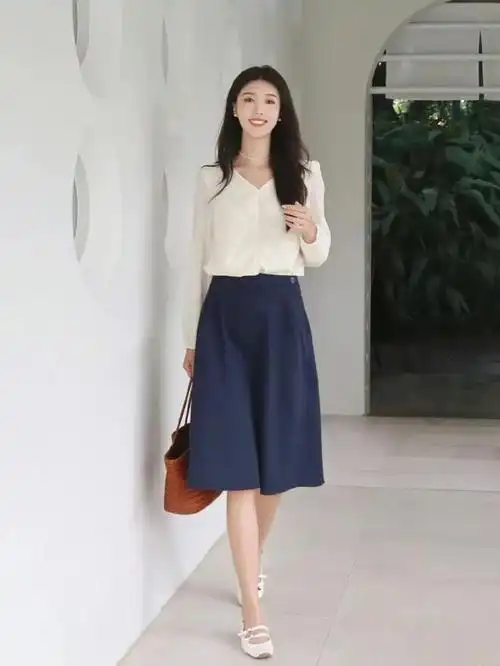 从全身,半身,坐姿照下手,拍照优雅又上镜|裙子|坐姿|全身_新浪新闻