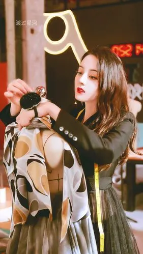 迪丽热巴×周放