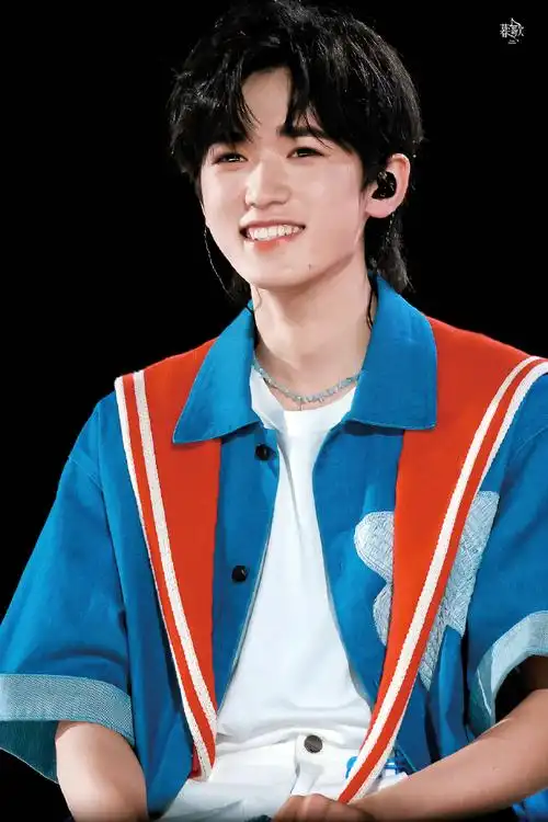 宋亚轩超话酷酷的 帅帅的7015@时代少年团-宋亚轩#宋亚轩理想之途