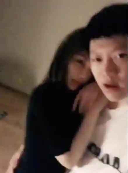 李小璐出轨视频曝光男方主动承认奸情马苏发文称自己活该