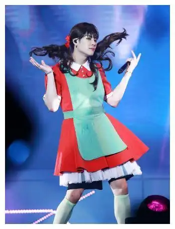 好看男孩穿女装也是美的朱正廷范丞丞上榜最后一位不是女生吗