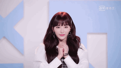 孔雪儿自我介绍下面评论翻车了
