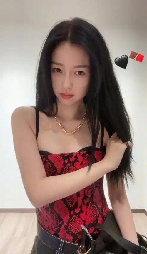 虞书欣拿着一线资源,干着二线的事,活在包装世界的美人_观众_角度