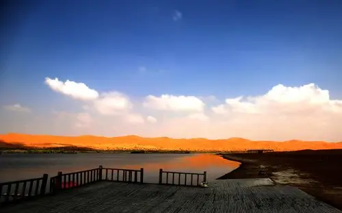 内蒙阿拉善--月亮湖