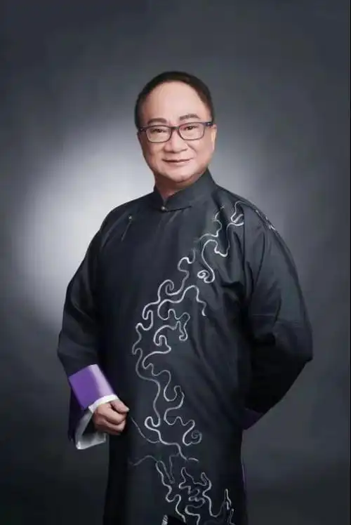 影坛奇人徐小明:能演会唱,武术魂与爱国情怀共存的艺人