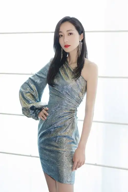 韩雪银色短裙性感写真图片58