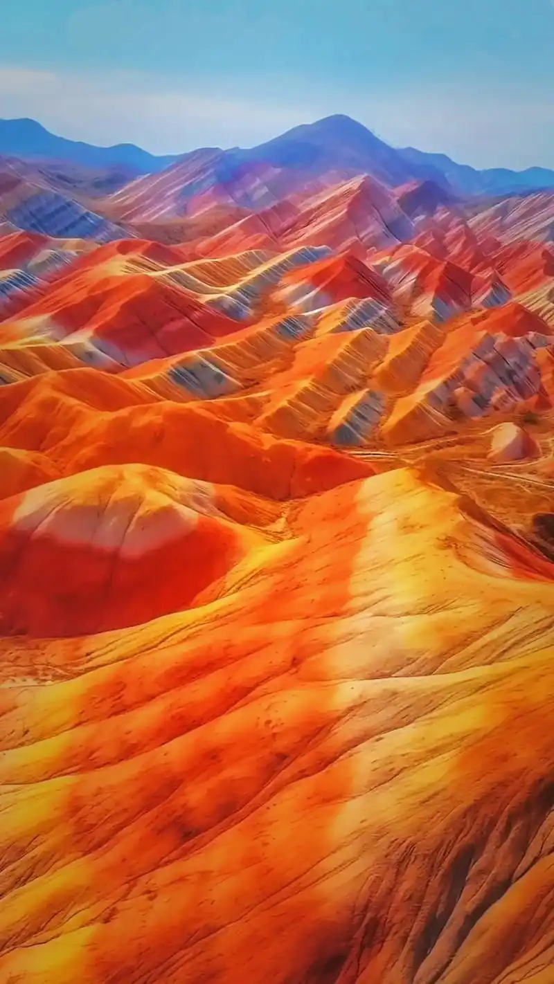 张掖七彩丹霞"世界十大地理奇观"之一.国内唯一的丹霞地貌与彩 - 抖音