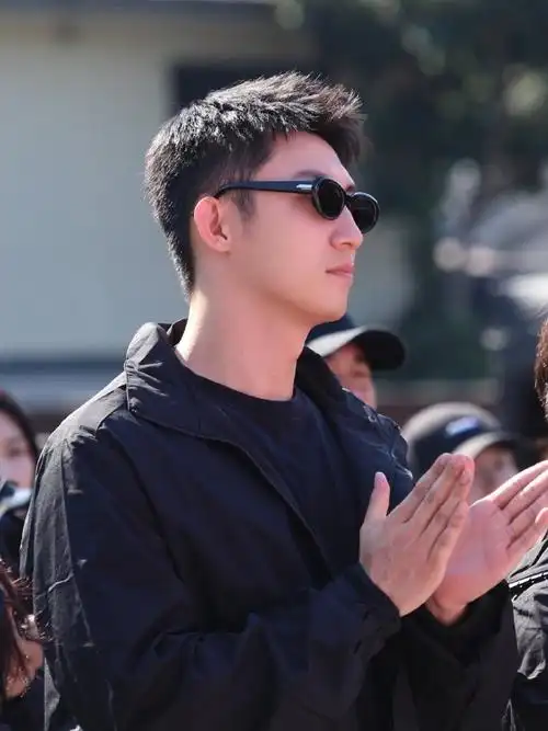 黄景瑜前妻再曝大料,迪丽热巴又被牵扯进事件,证据中另藏玄机