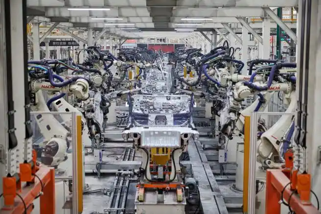 比亚迪第700万辆新能源汽车下线##新能源锐评##新能源大牛说