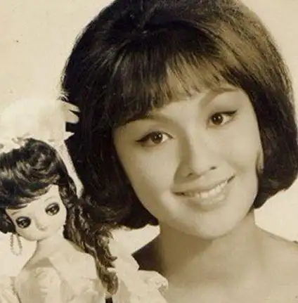 今年去世的六大明星第三位是六小龄童的哥哥最后一位才28岁