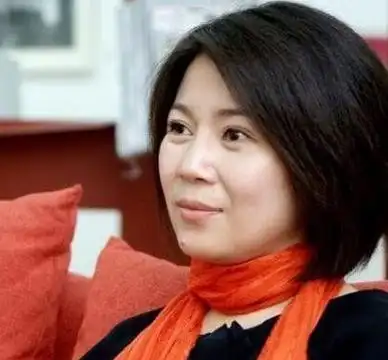 泰康人寿董事长陈东升和老婆孔东梅个人资料照片