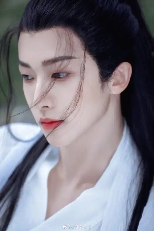 刘宇国风美少年