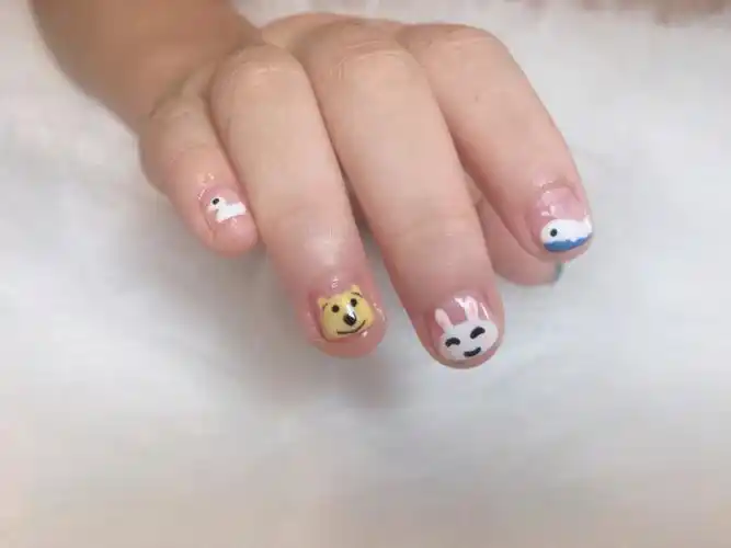 2021可爱手绘卡通可爱美甲