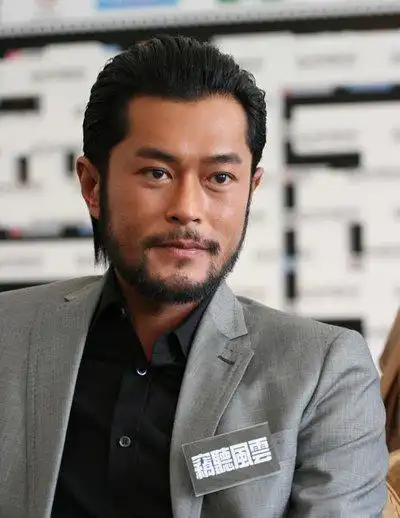 油头发型怎么弄 古天乐油头发型