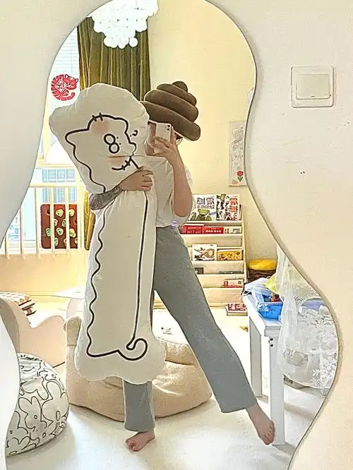 手感超好的猫猫虫抱枕06158cm小个子爱住惹