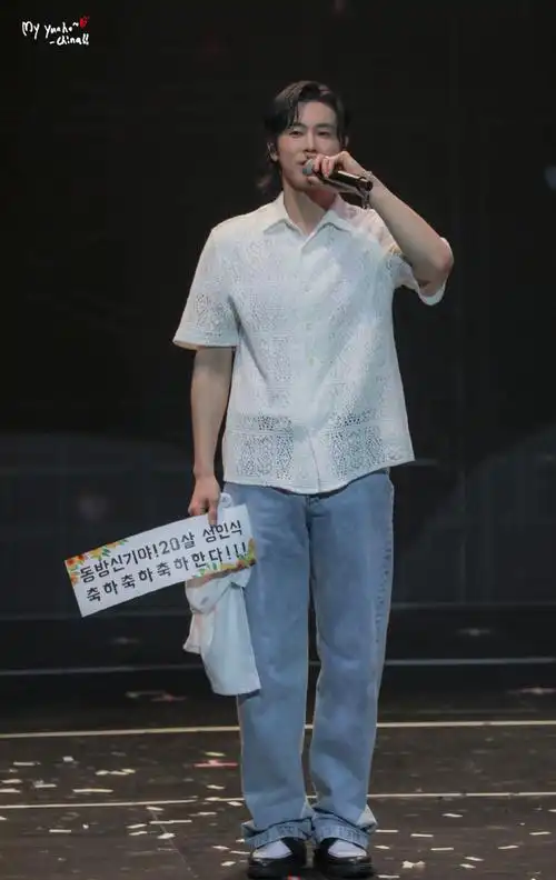 郑允浩伦敦写真集