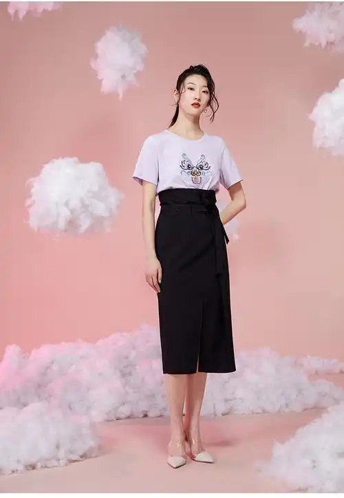 云思木想2021夏装原创设计新款国风刺绣圆领短袖直筒t恤女18257紫色s