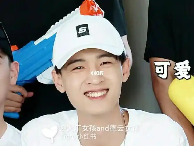 天上人间四月天,先生名叫秦霄贤_纹身_全世界最好的秦霄贤_娱乐_明星