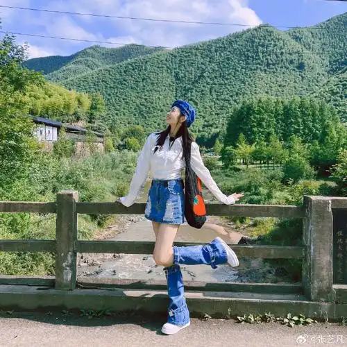 张艺凡一拍即合的我们