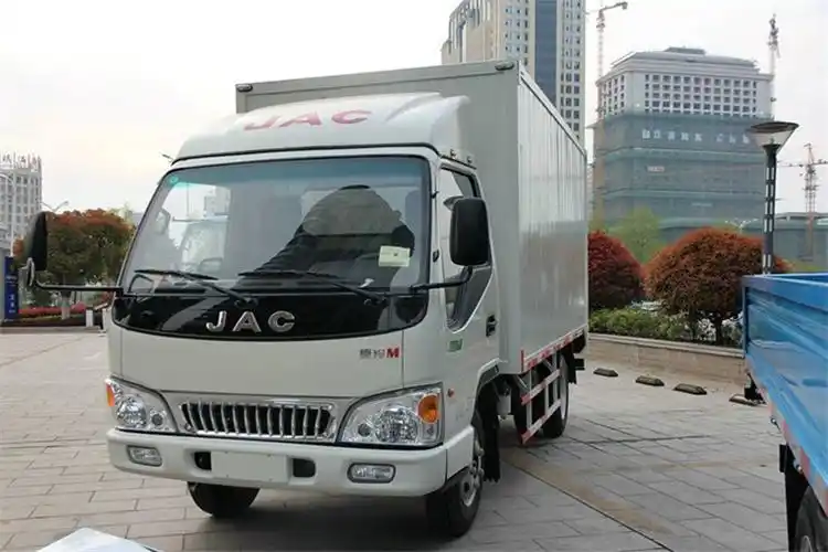 江淮康铃33中体117马力415米单排厢式轻卡载货车国五hfc5041xxyp93k1c