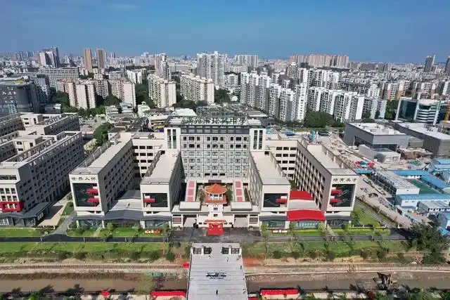 培英中学白云新城校区启用