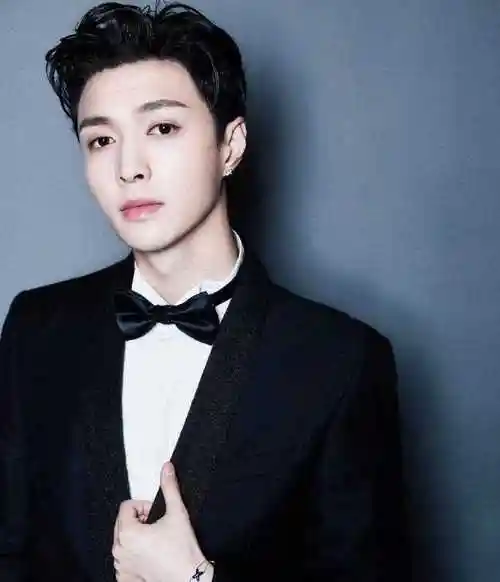 张艺兴带领内娱整顿运营,女团魅力初舞台,网友大呼专业!