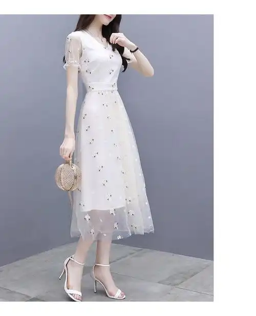 女装韩版中长款时尚气质仙气收腰显瘦女士夏天衣服网纱刺绣碎花沙滩裙