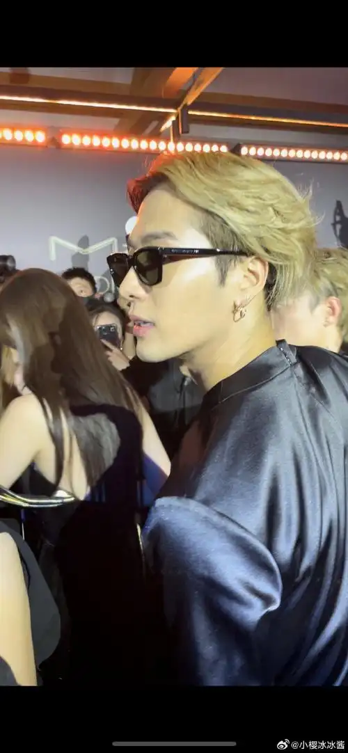 王嘉尔##刘逸云amber##孟佳##李金铭