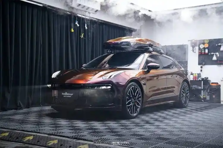 潮色分享 | 让人过目不忘的黑红渐变色_搜狐汽车_搜狐网