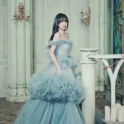 程潇穿上这件礼服真漂亮