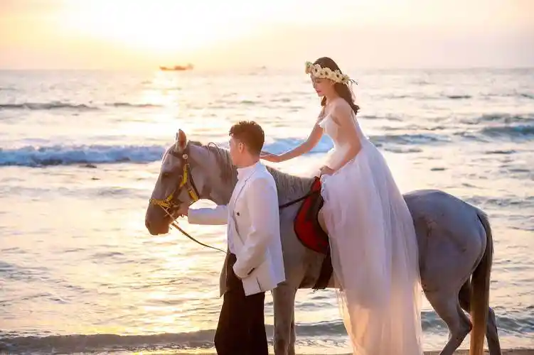 探索梦幻之旅旅拍婚纱照应该是一场充满浪漫与真实的体验