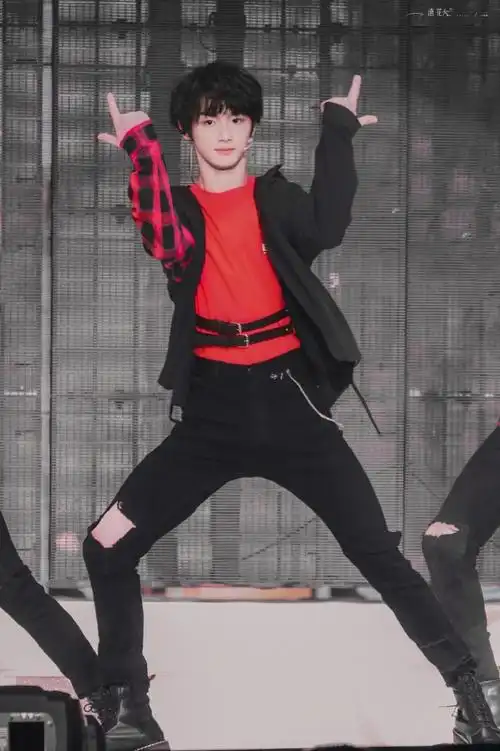 丁程鑫 ace门面主舞