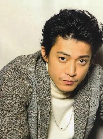 留胡子最帅的男人 小栗旬