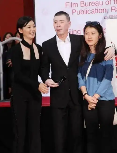 回顾:家有残障子女的明星,赵本山,腾格尔子女去世有三位治好了