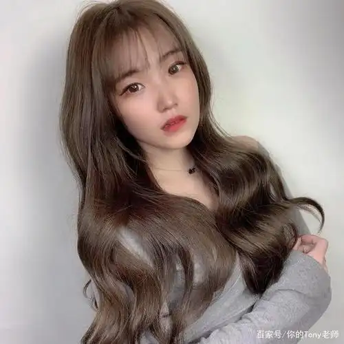 时尚发型精选,5款热门烫发,尽显女性柔美气质