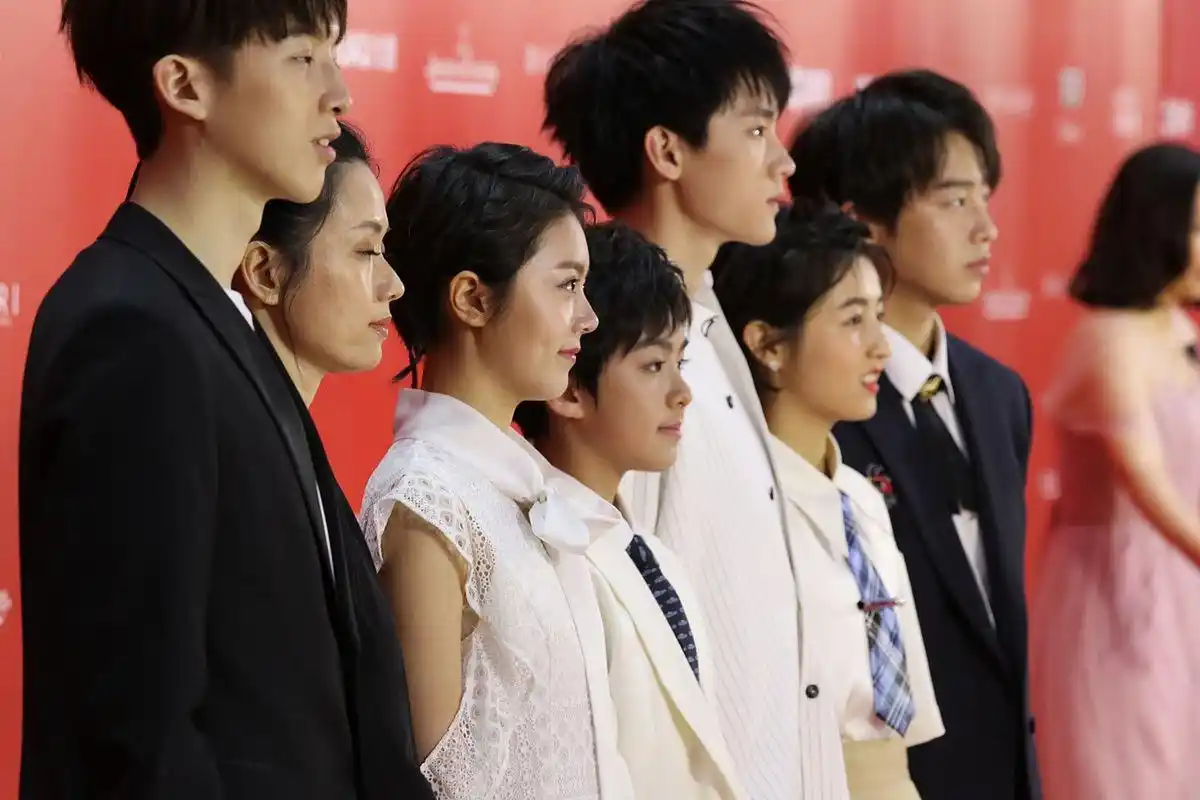 赵今麦和张子枫,都是童星出道,演技也都称得上是可圈可点吧!